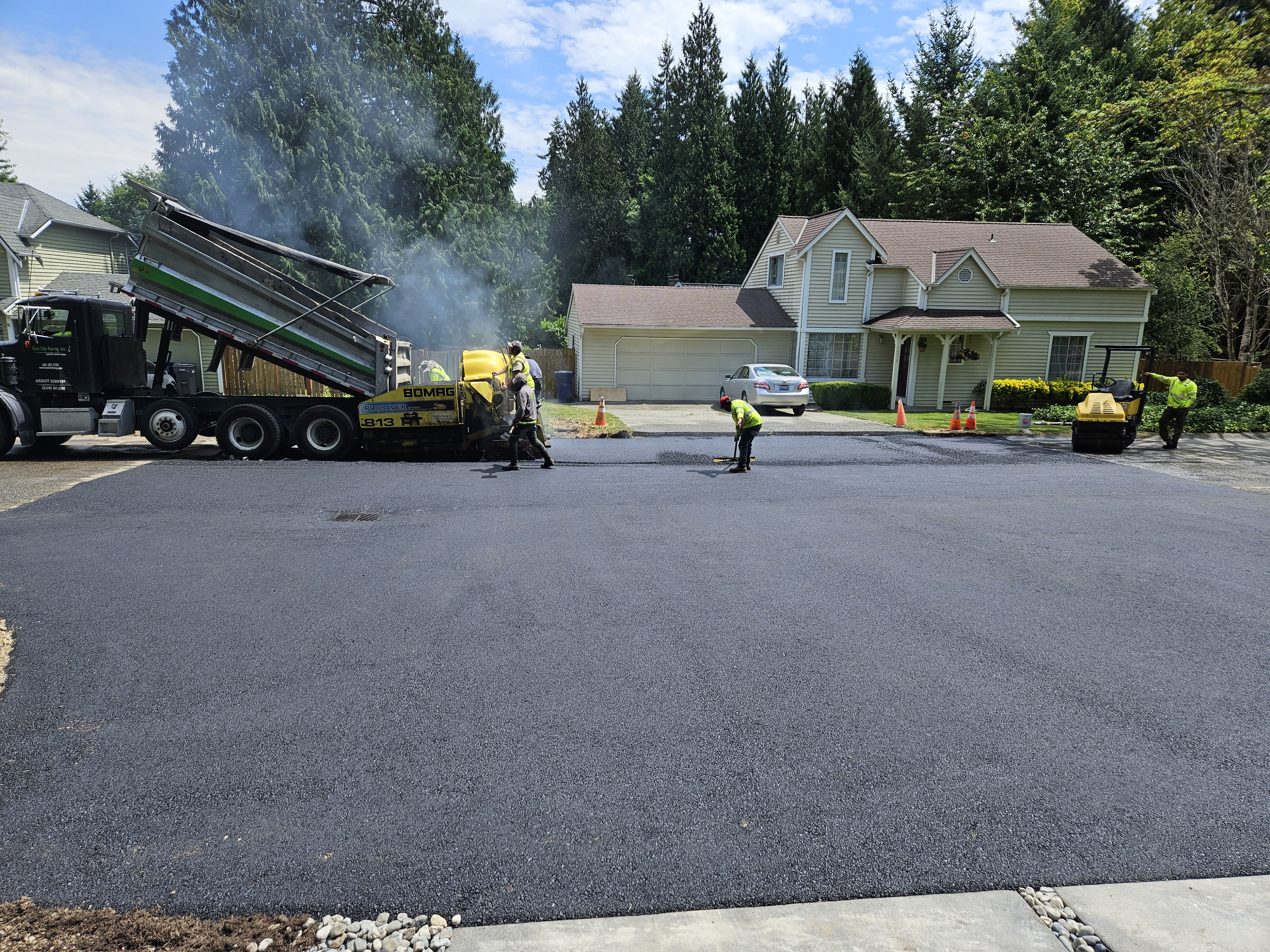 Residential asphalt driveway paving in Woodinville, WA
