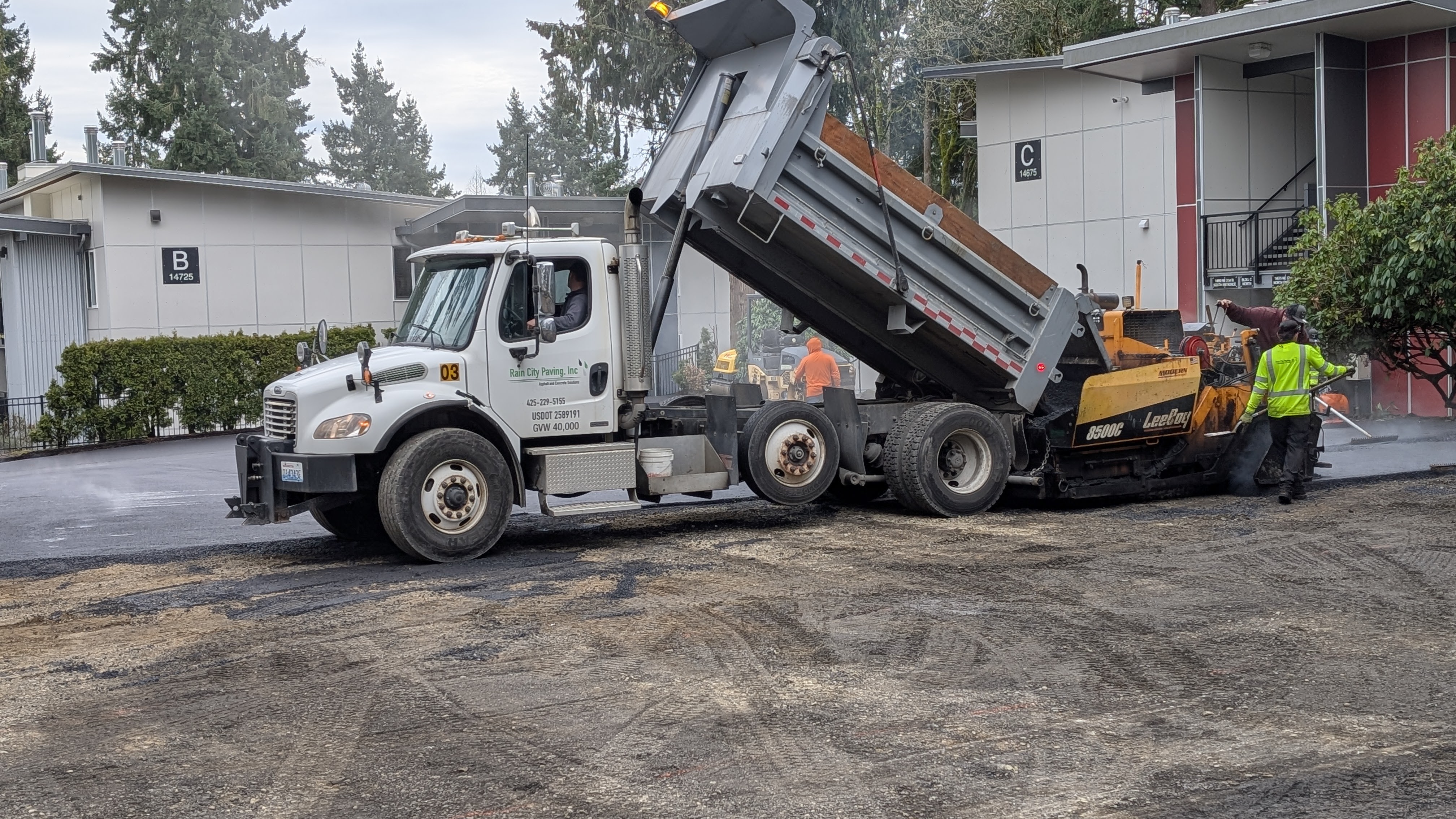 Parking lot paving in Shoreline, WA