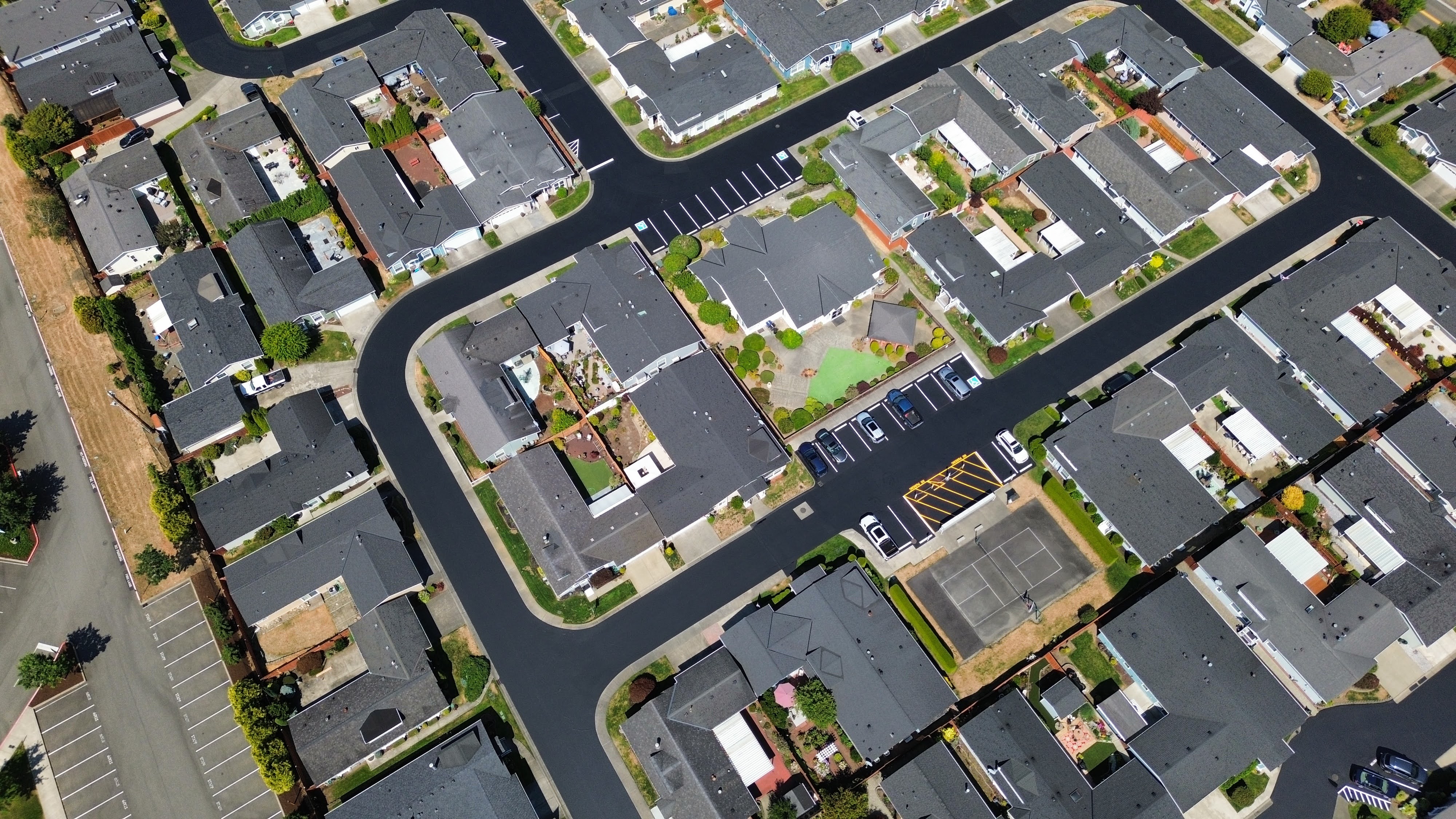 Residential HOA asphalt paving in Western Washington